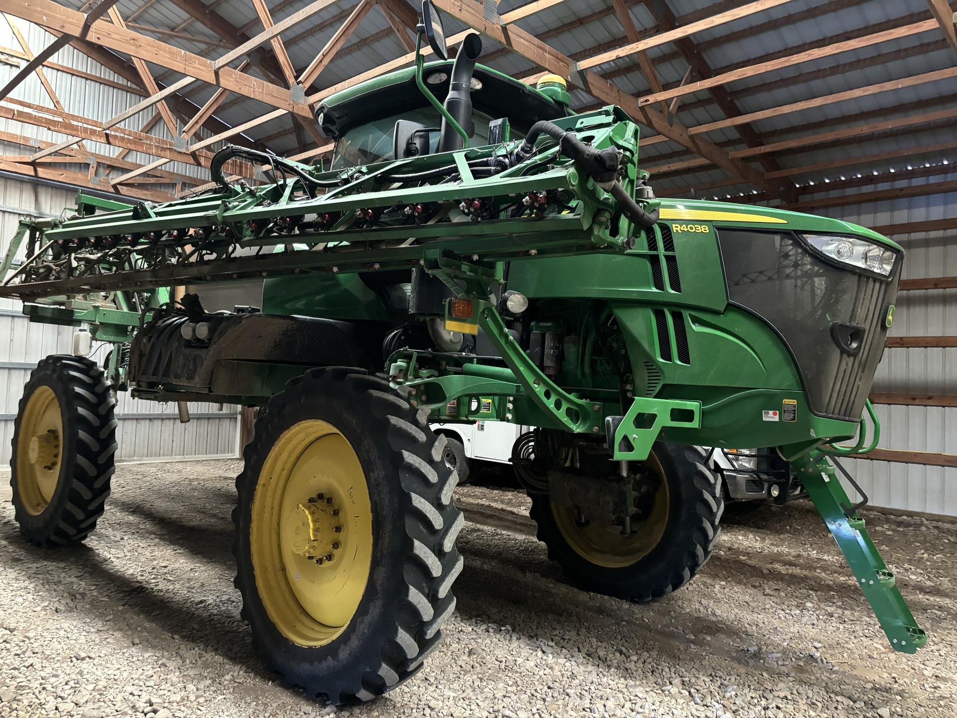 2018 John Deere R4038