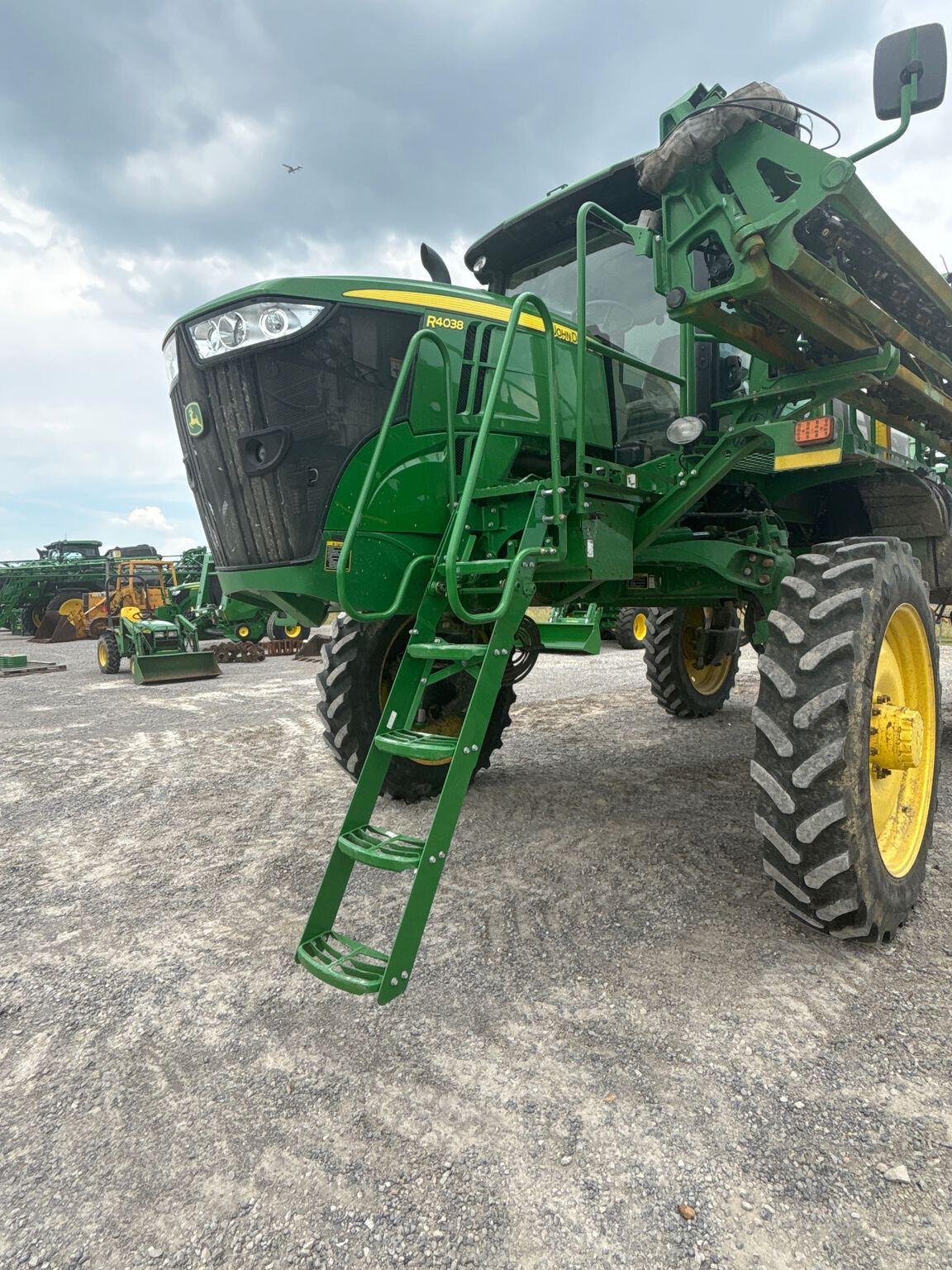 2018 John Deere R4038