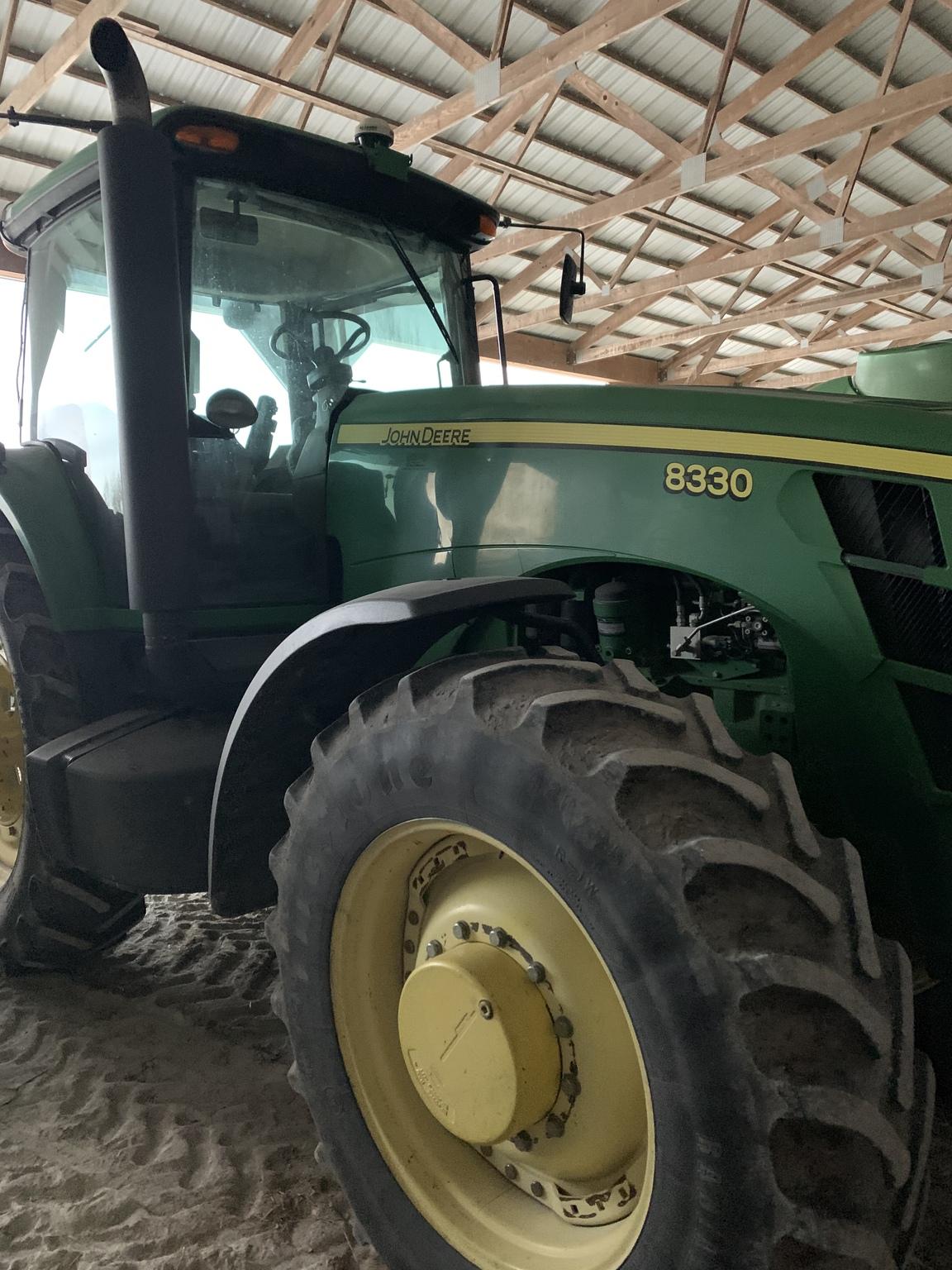 2007 John Deere 8330