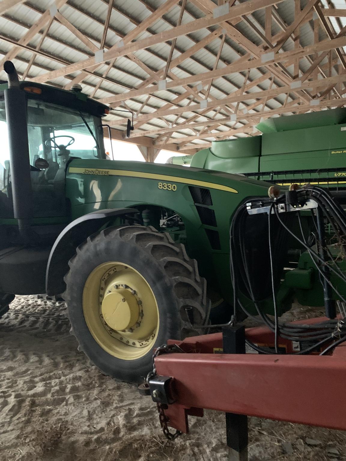 2007 John Deere 8330