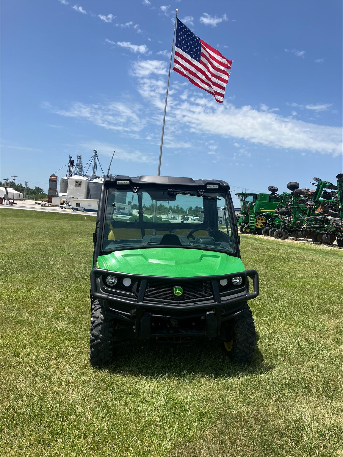 2022 John Deere XUV 835M