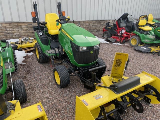 2017 John Deere 1025R