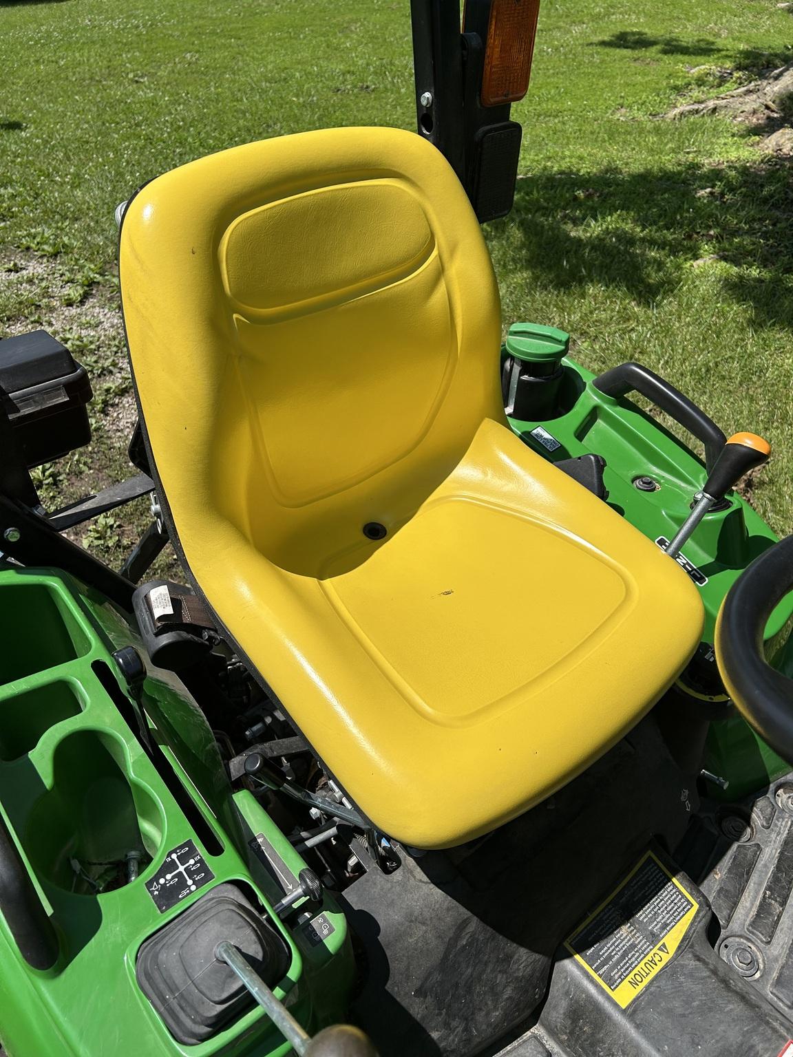 2017 John Deere 1023E