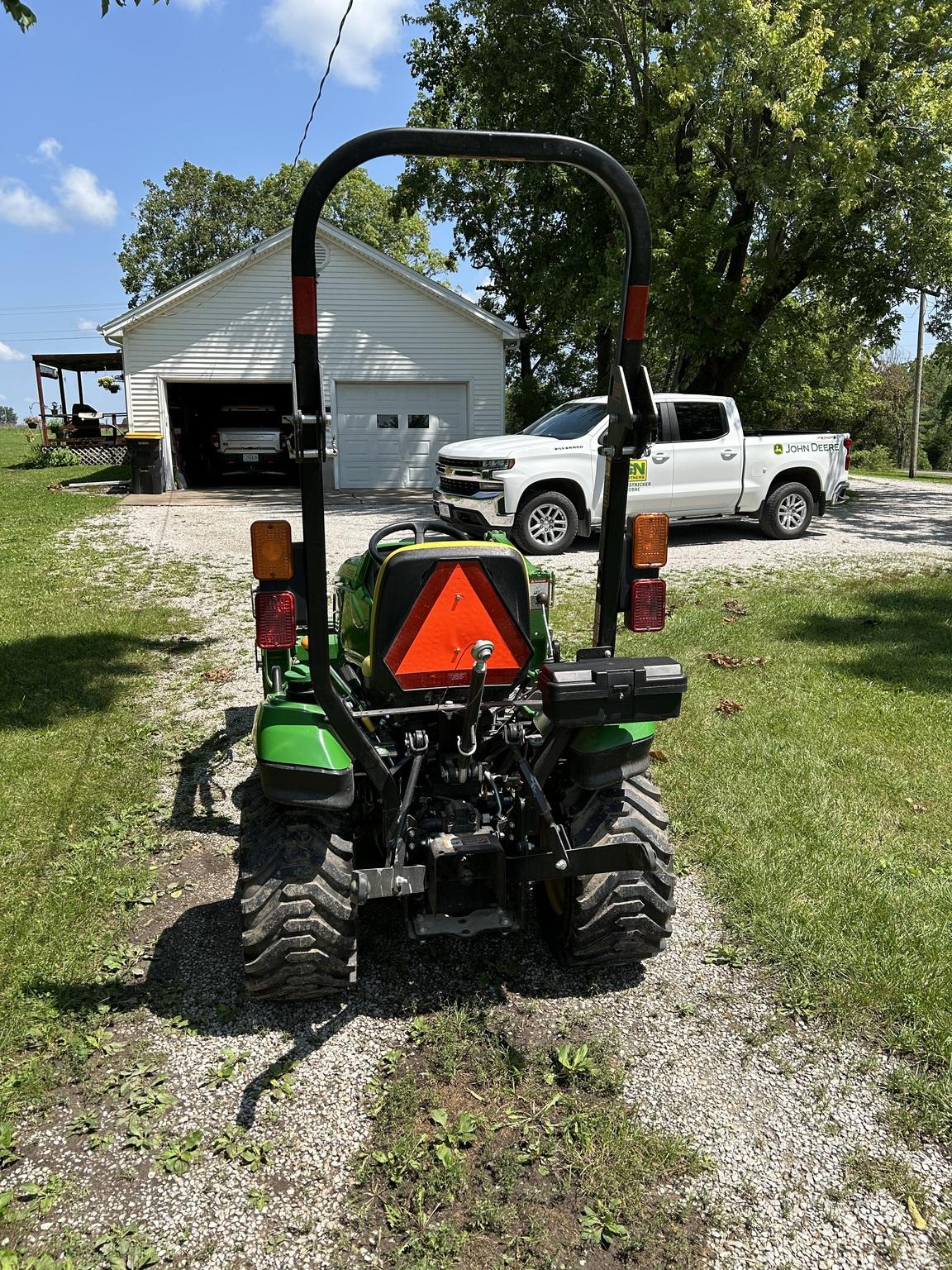 2017 John Deere 1023E