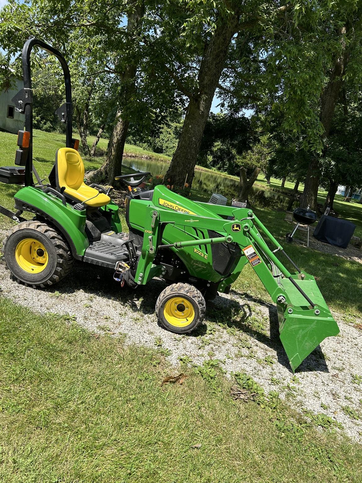 2017 John Deere 1023E