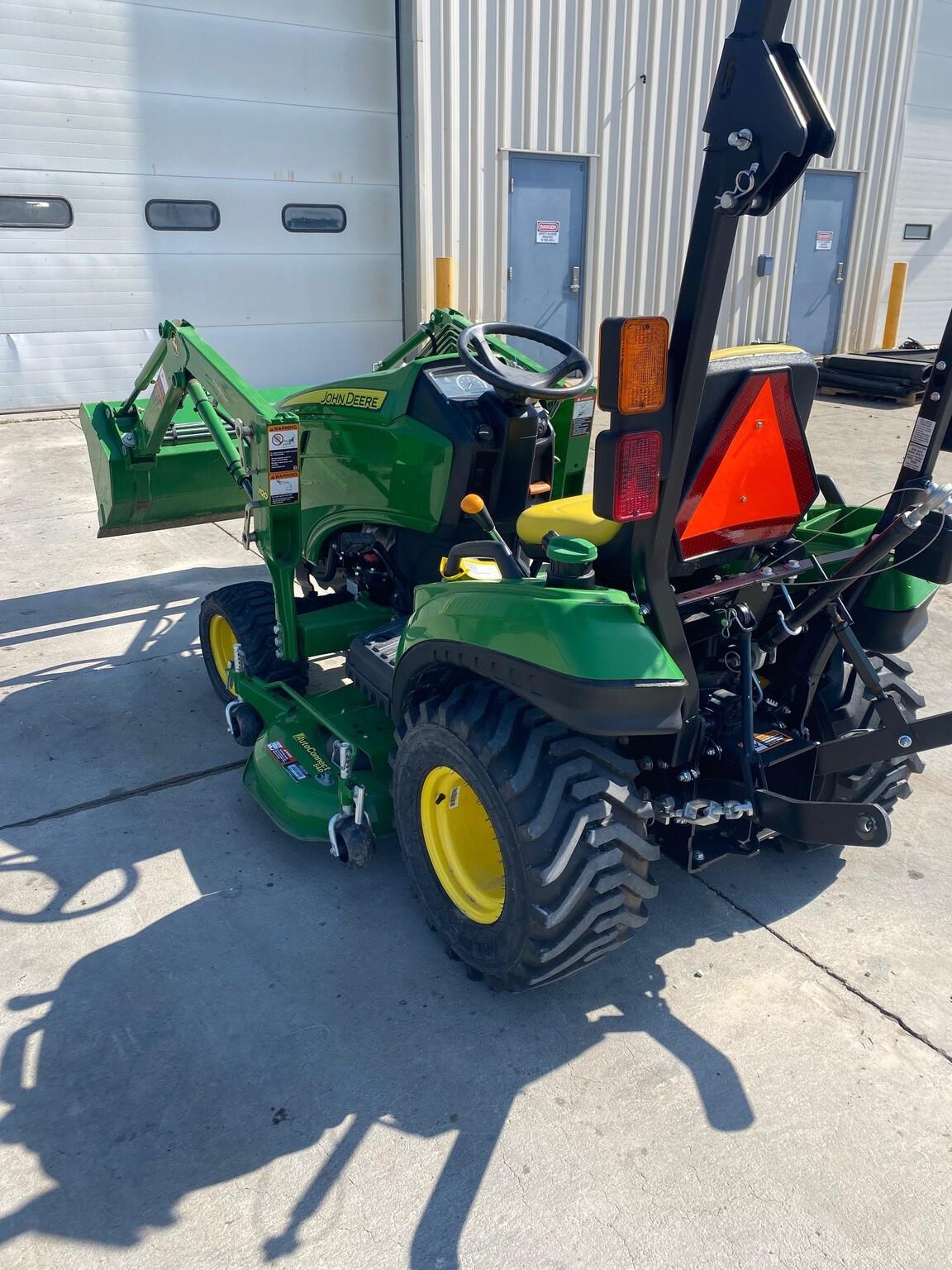 2017 John Deere 1023E