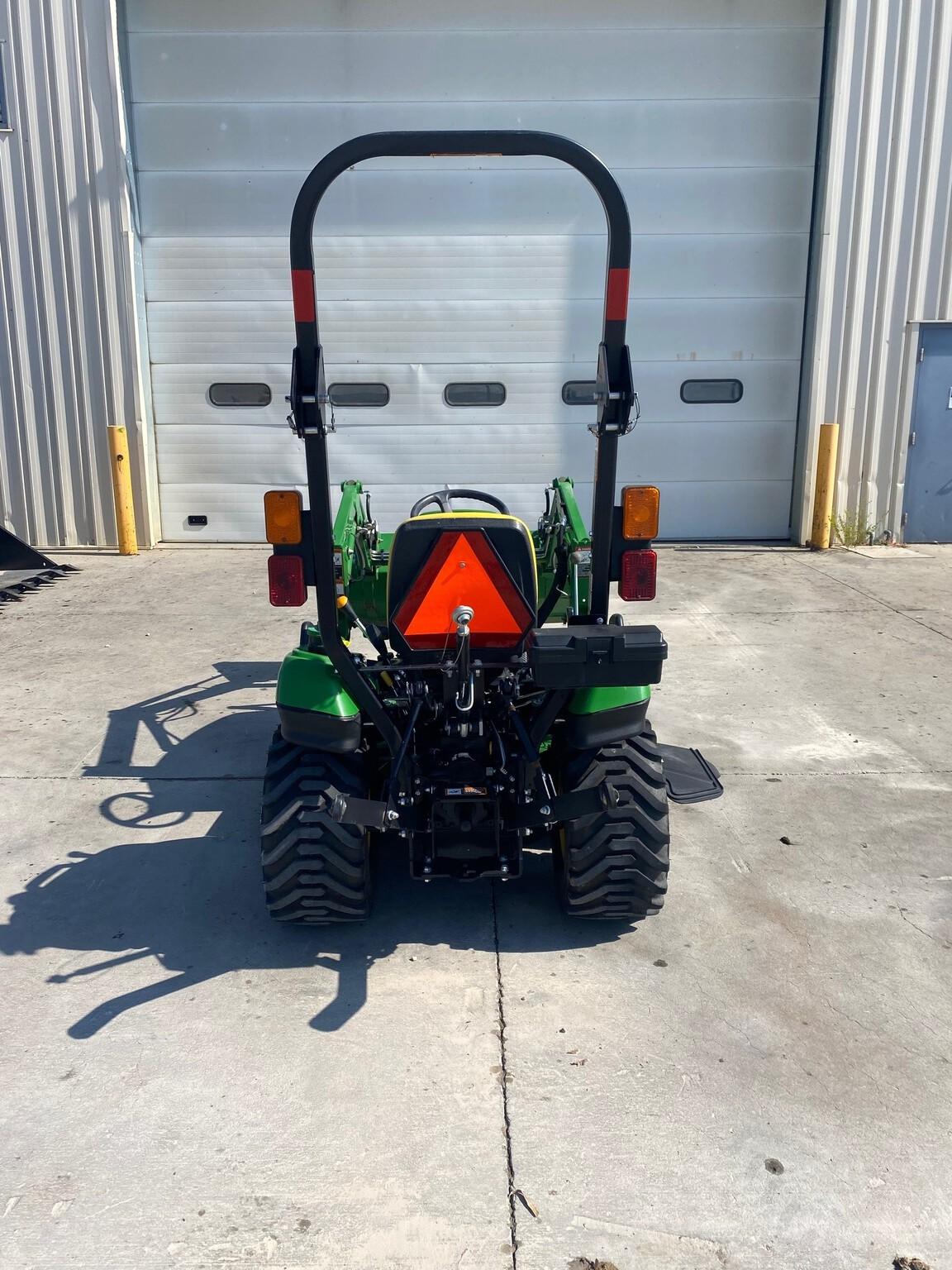 2017 John Deere 1023E