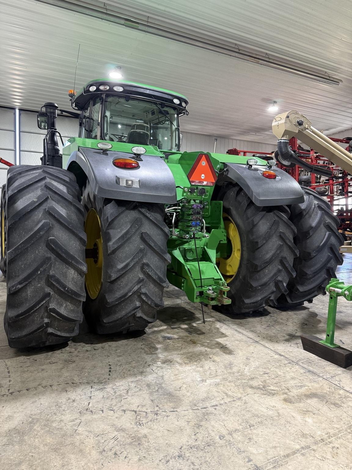 2015 John Deere 9420R Image