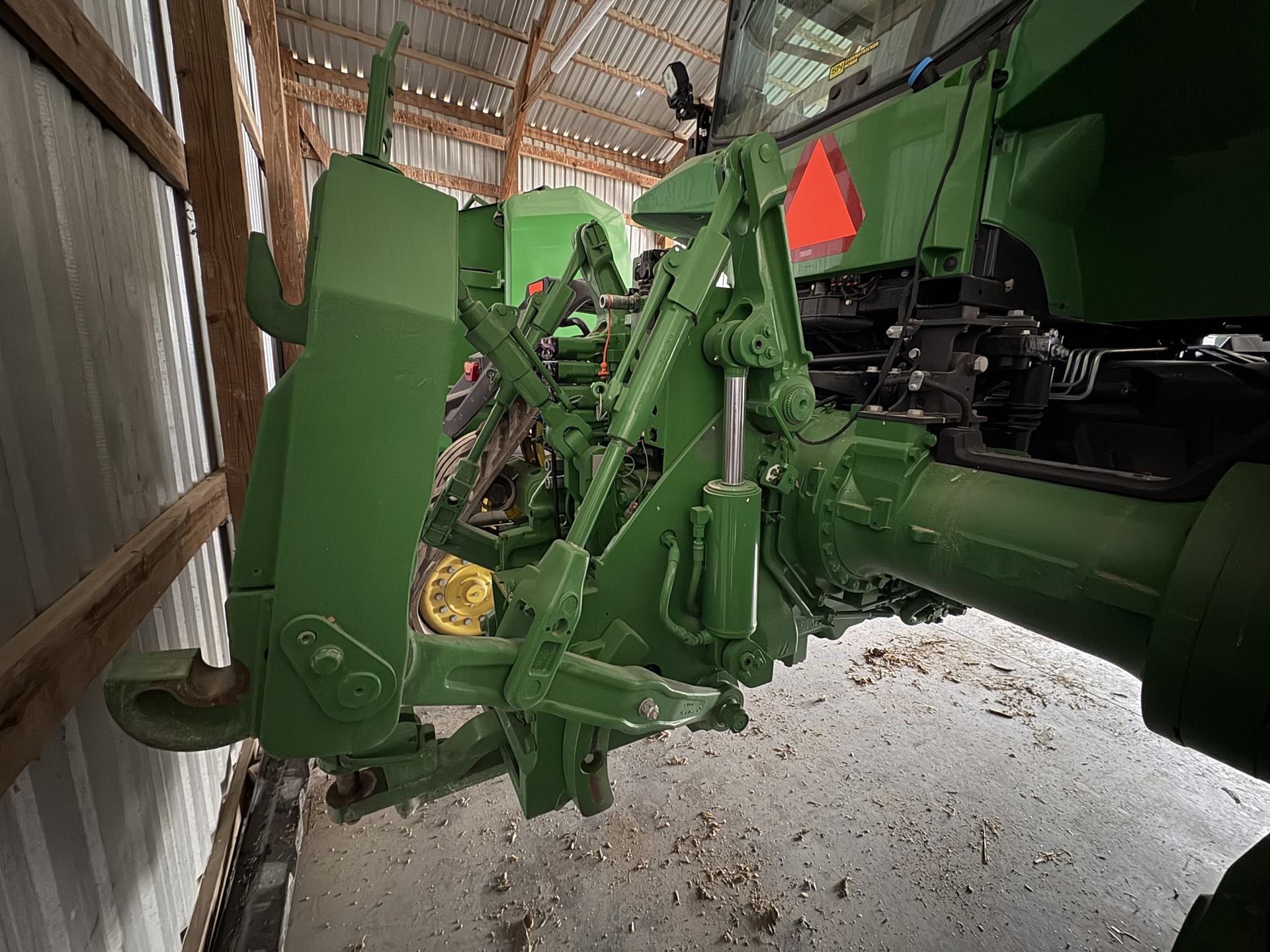 2021 John Deere 8RX 370 Image