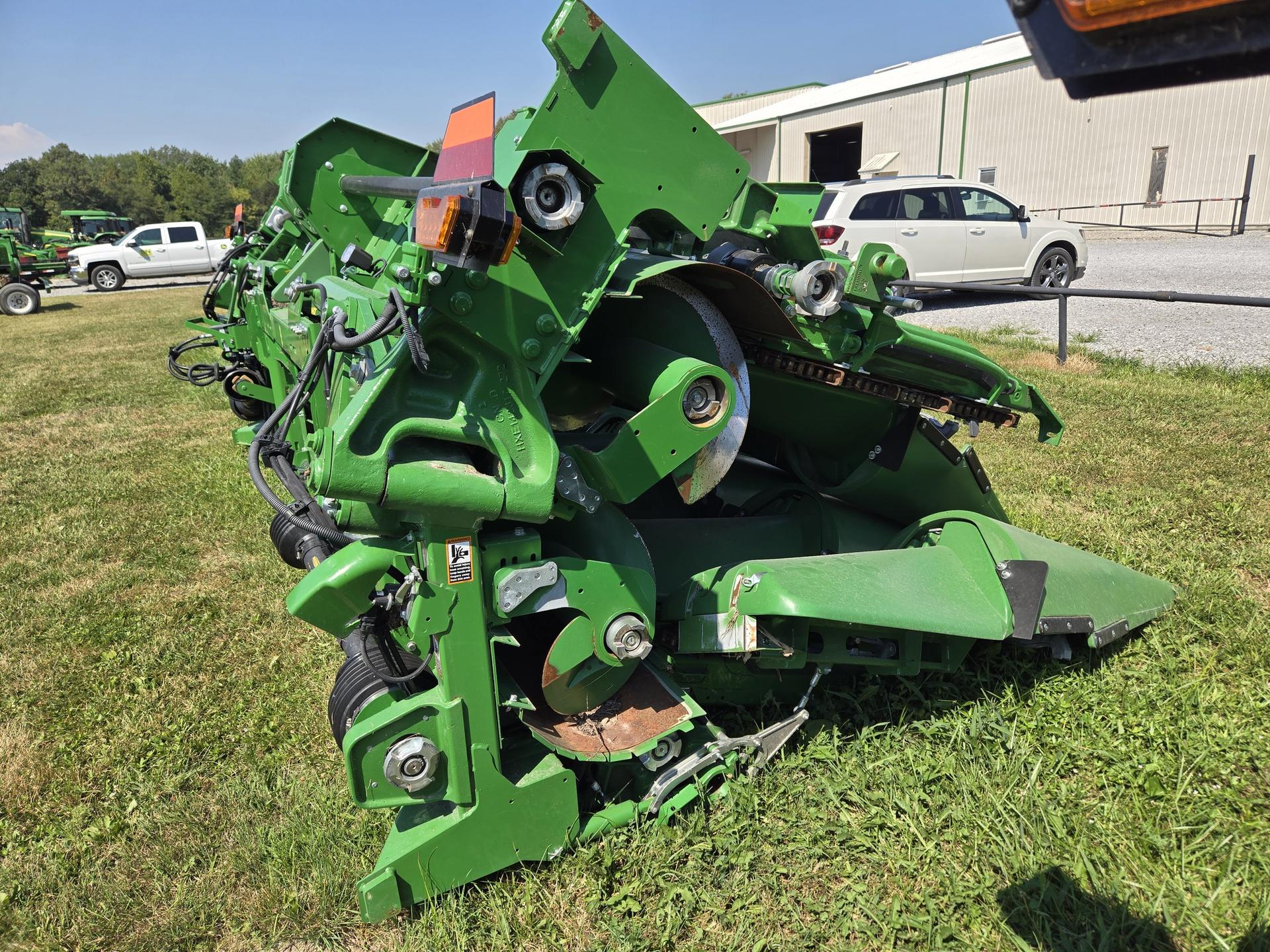 2023 John Deere C12F