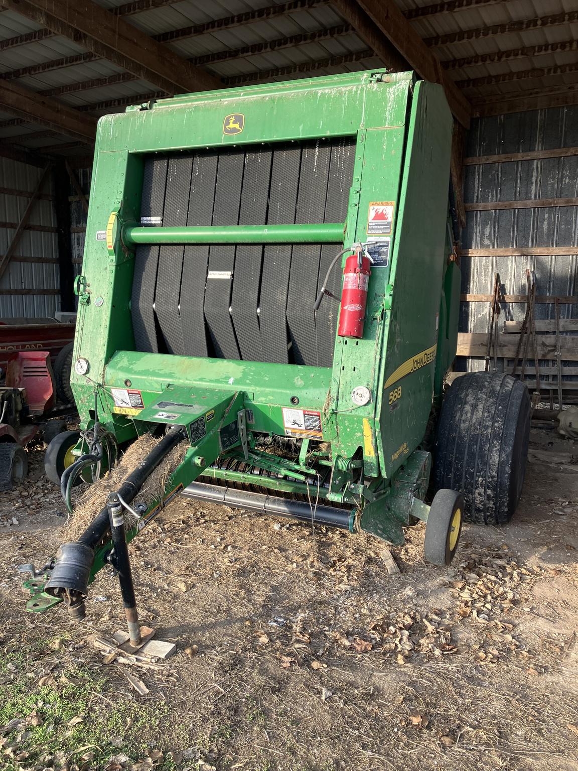 2007 John Deere 568