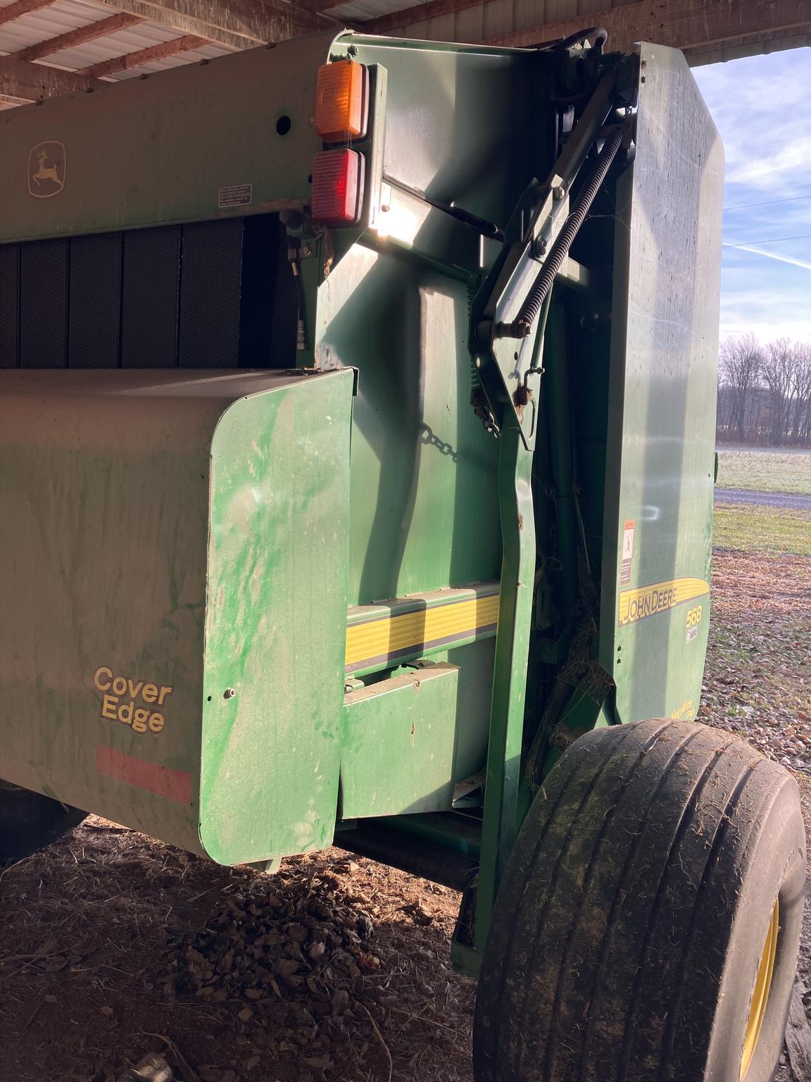 2007 John Deere 568