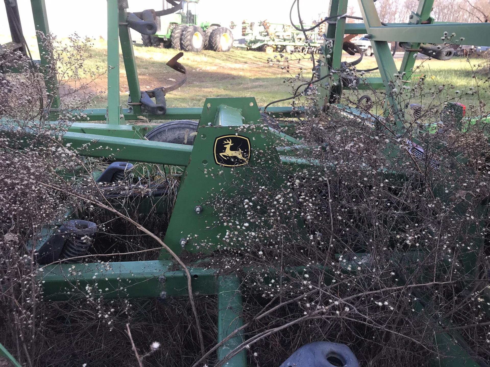 2002 John Deere 726