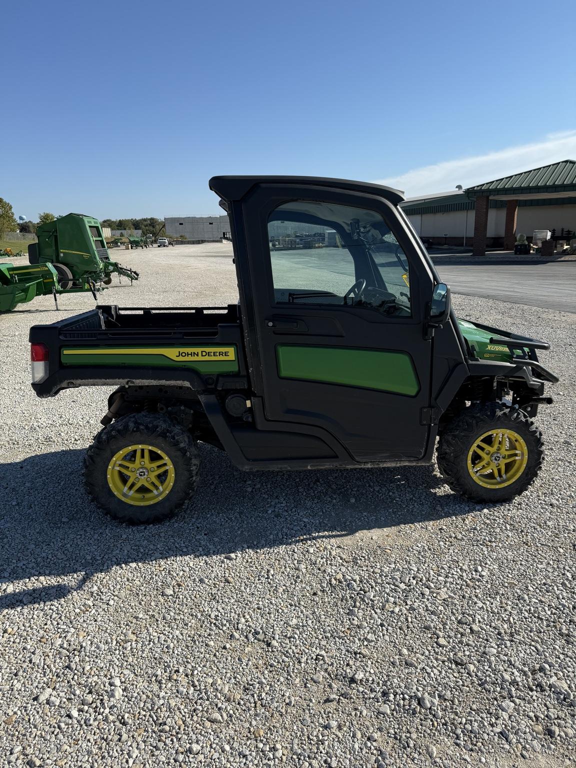 2022 John Deere XUV 835M