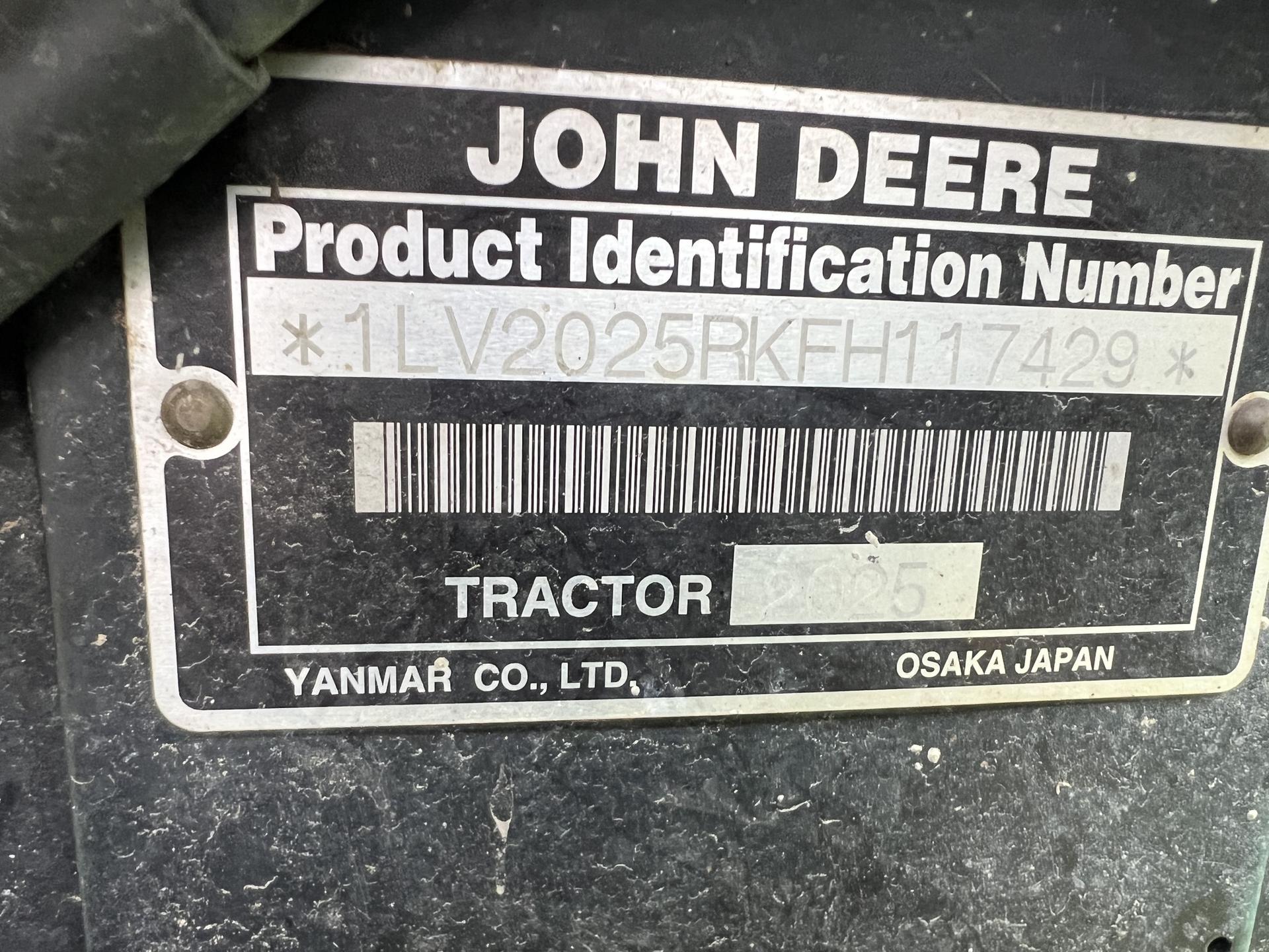 2015 John Deere 2025R Image