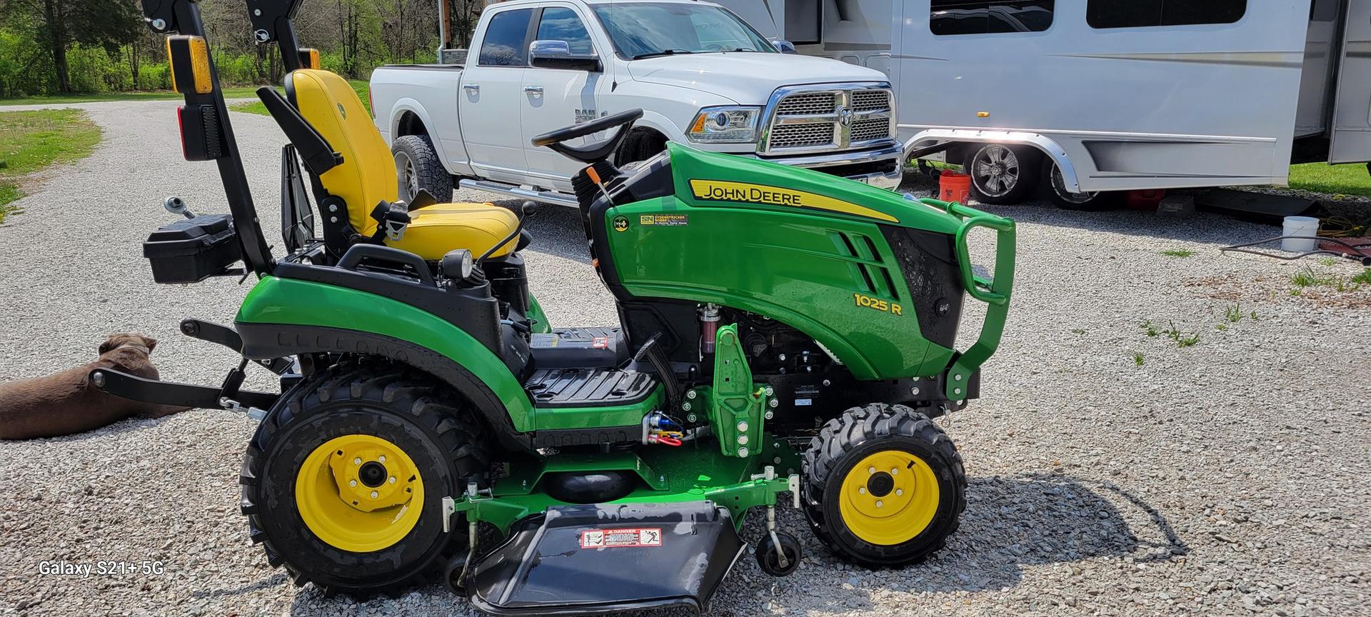 2022 John Deere 1025R Image