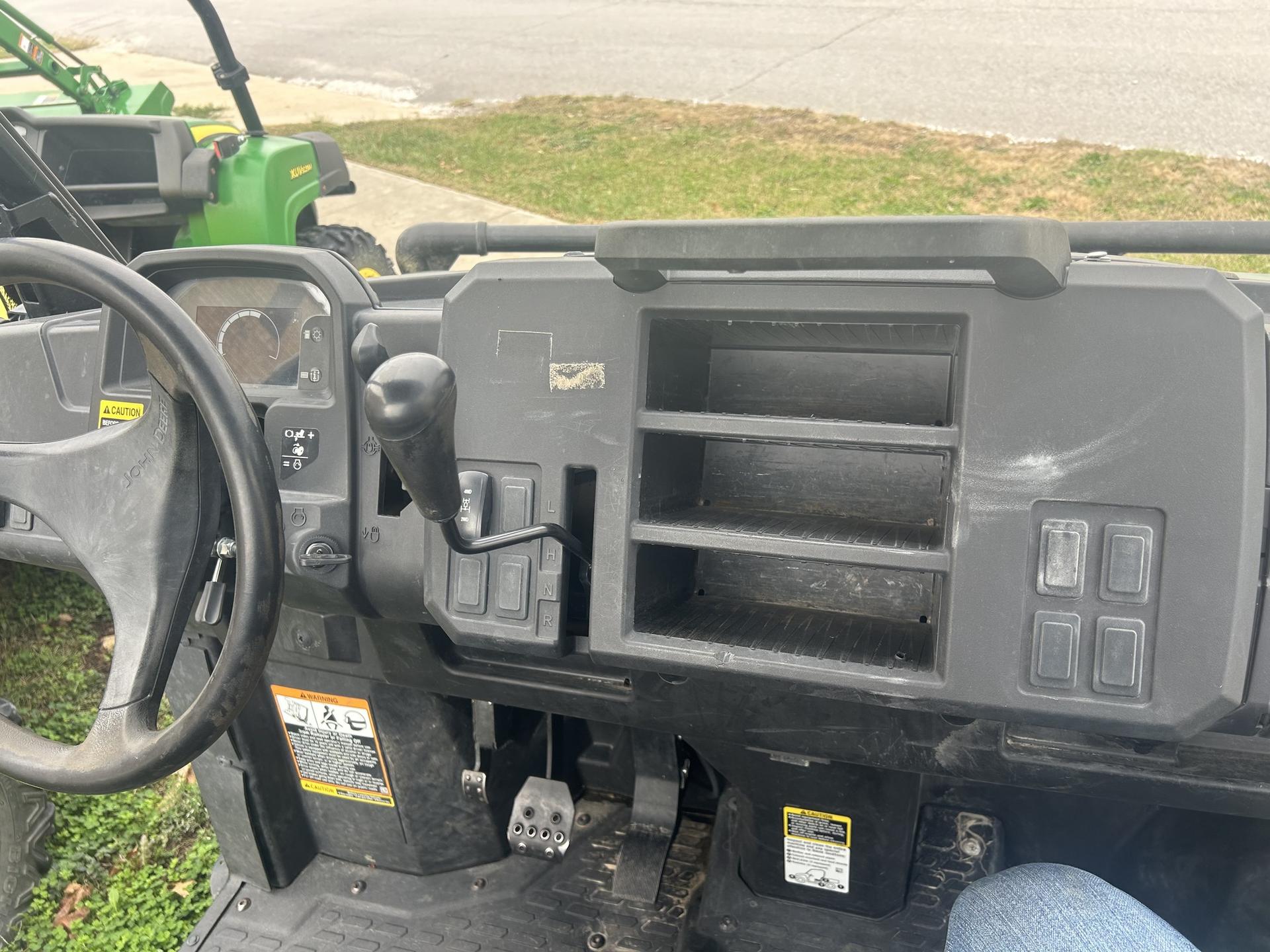 2018 John Deere XUV 835M