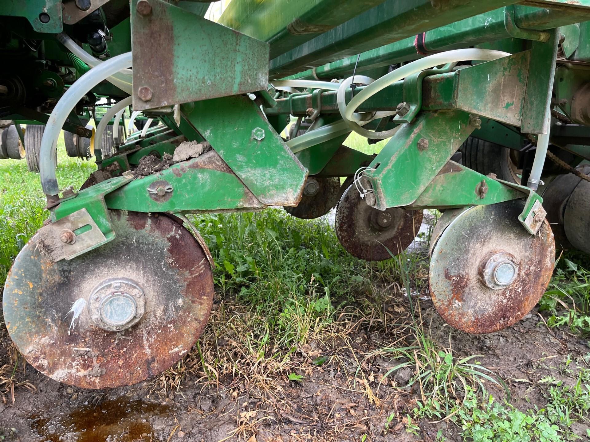 1985 John Deere 7000 Image