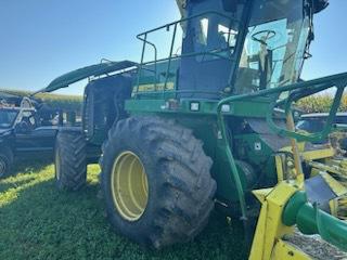 2011 John Deere 7450