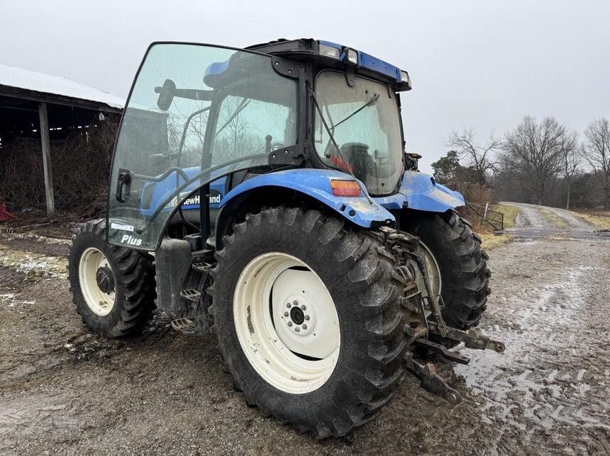 2004 New Holland TS125A Plus Cab Image