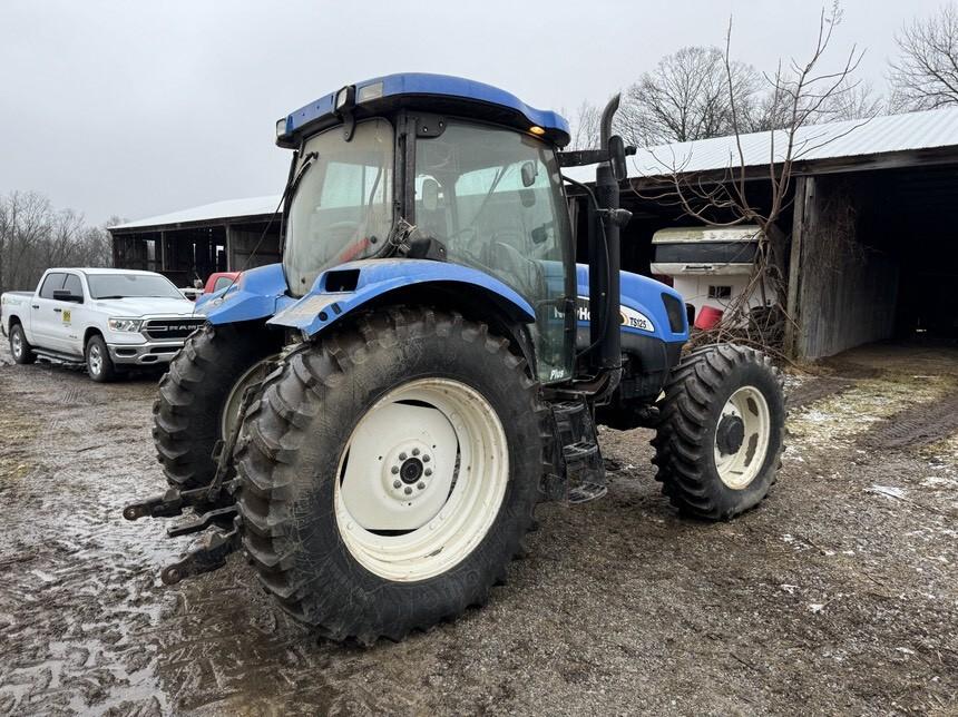 2004 New Holland TS125A Plus Cab Image