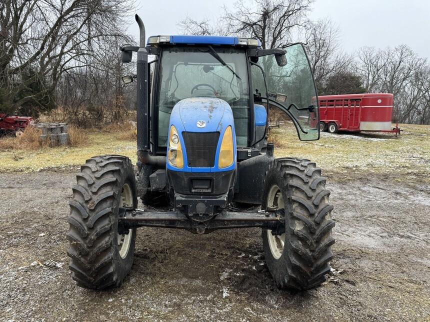 2004 New Holland TS125A Plus Cab Image