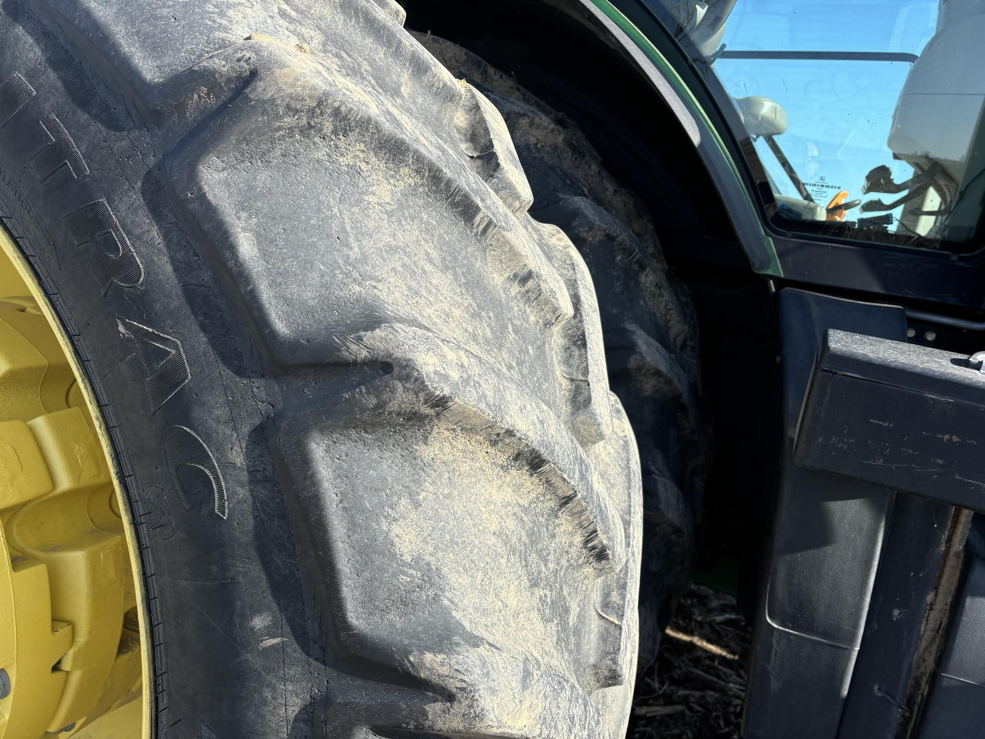 2013 John Deere 8360R Image