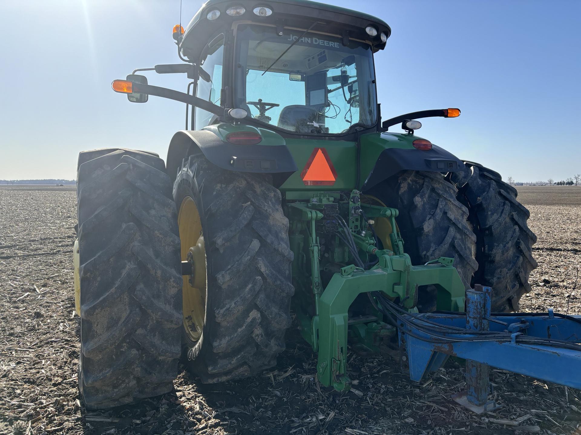 2013 John Deere 8360R Image