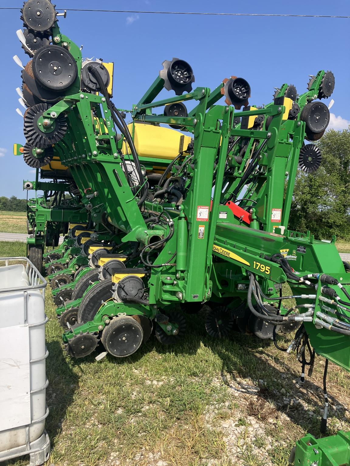 2021 John Deere 1795