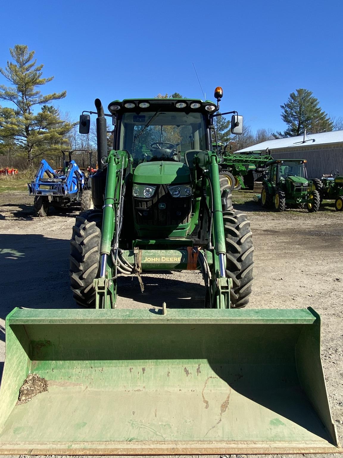 2016 John Deere 6120R