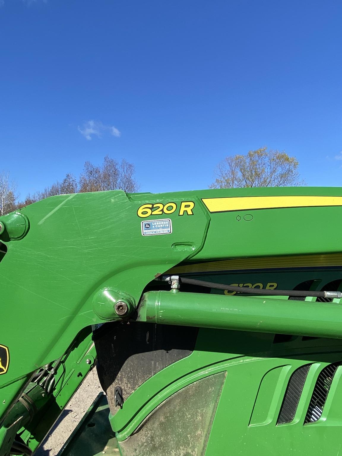 2016 John Deere 6120R