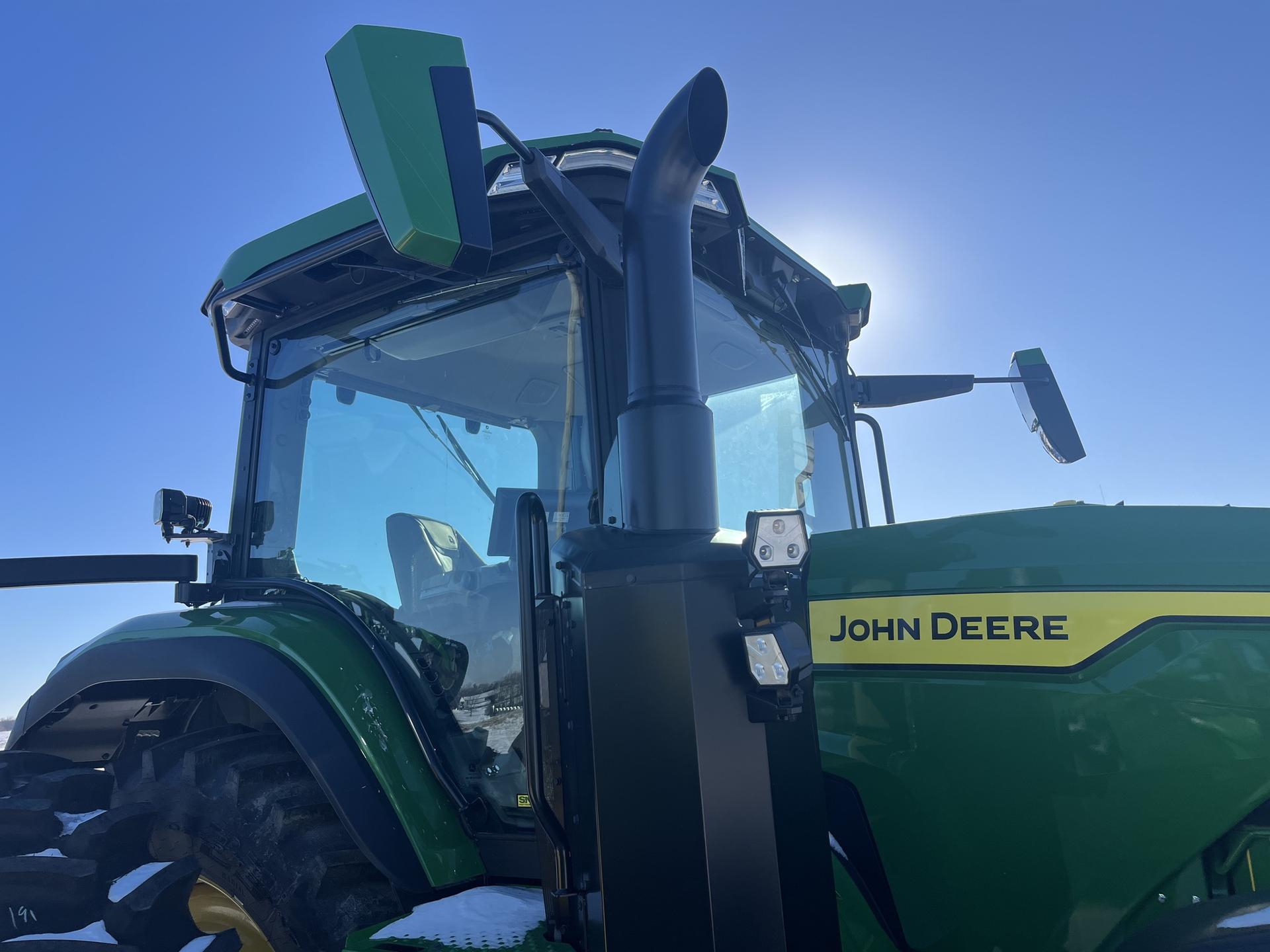 2024 John Deere 8R 340 Image