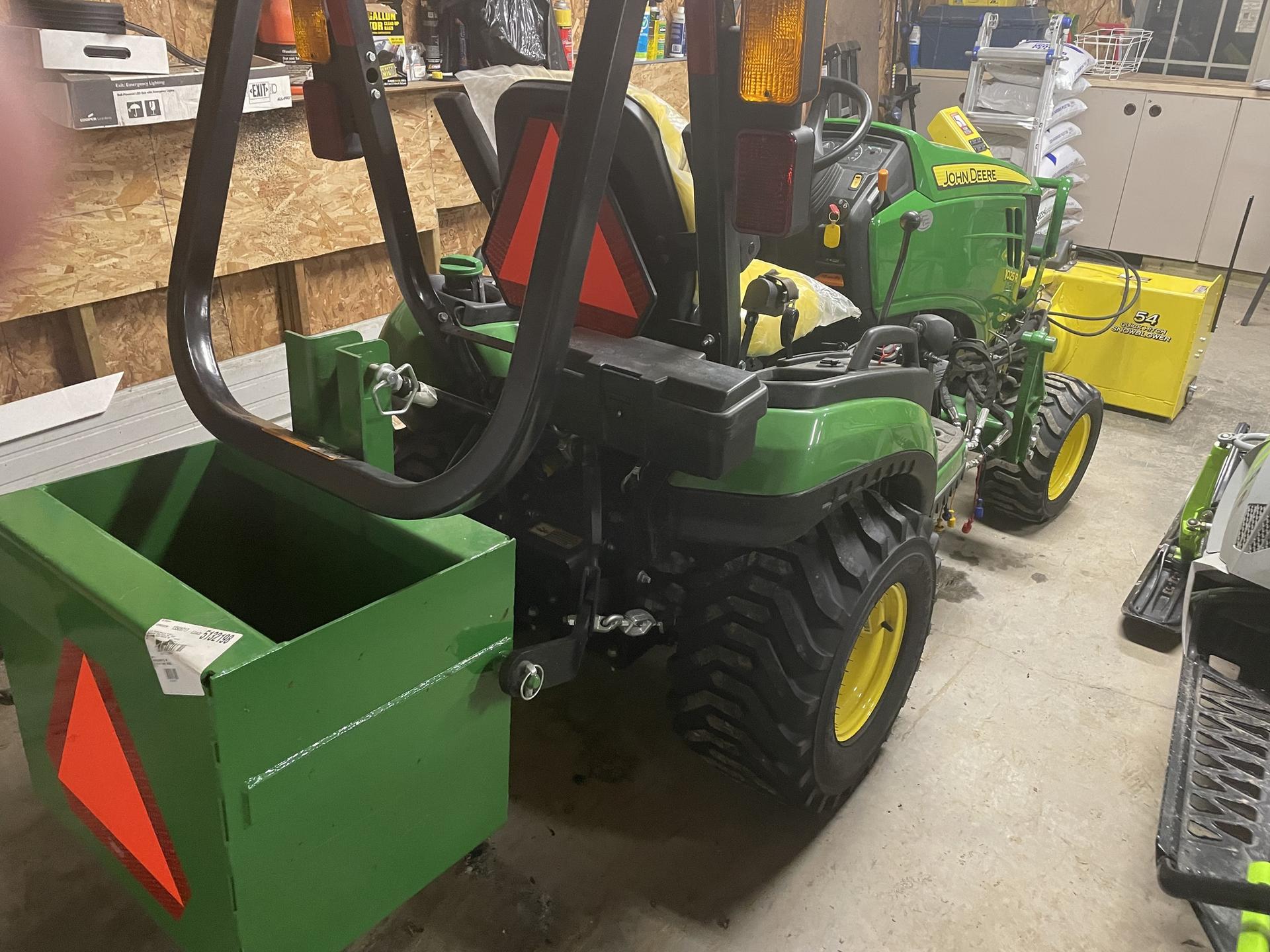 2019 John Deere 1025R Image