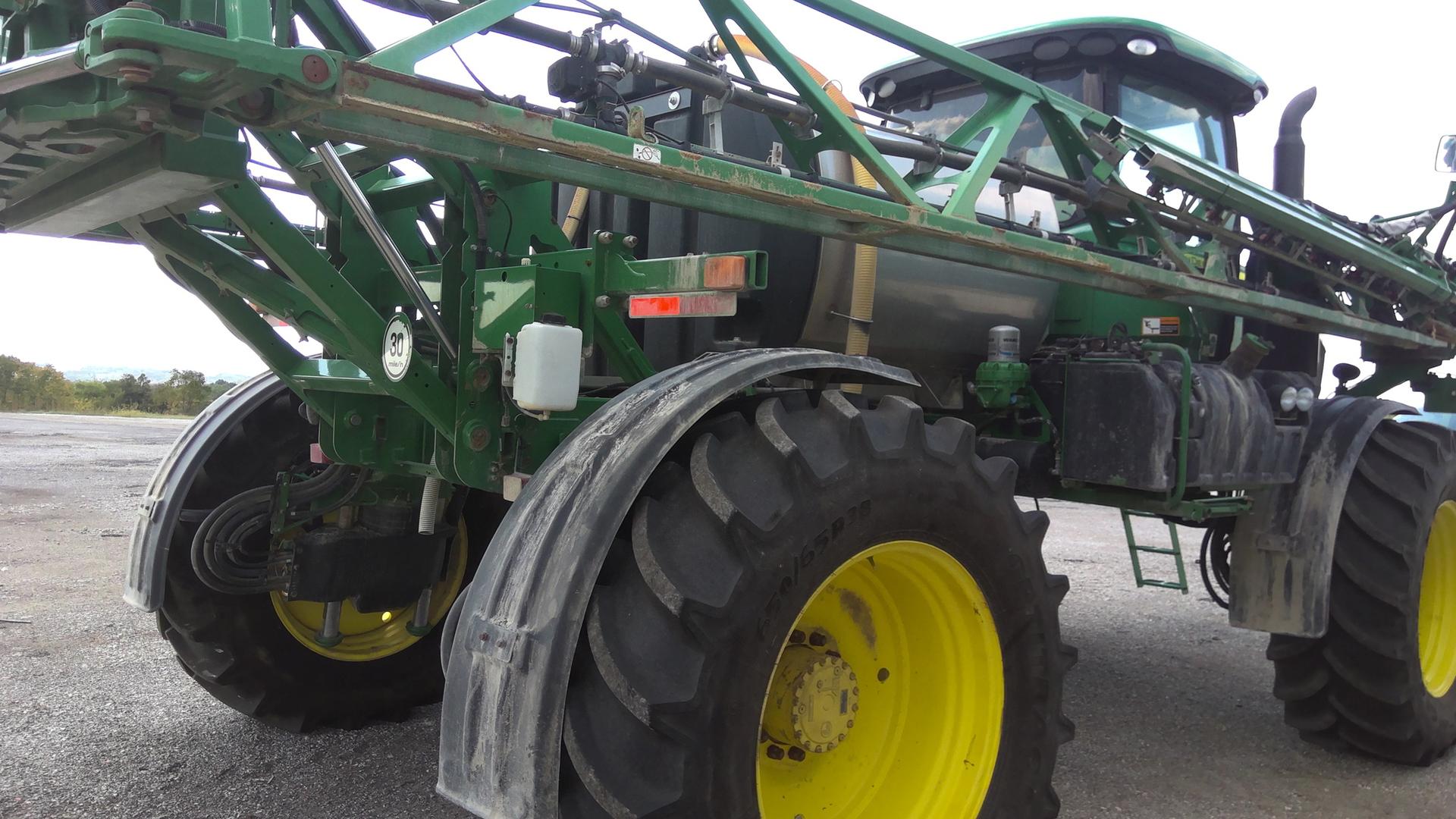 2015 John Deere R4030