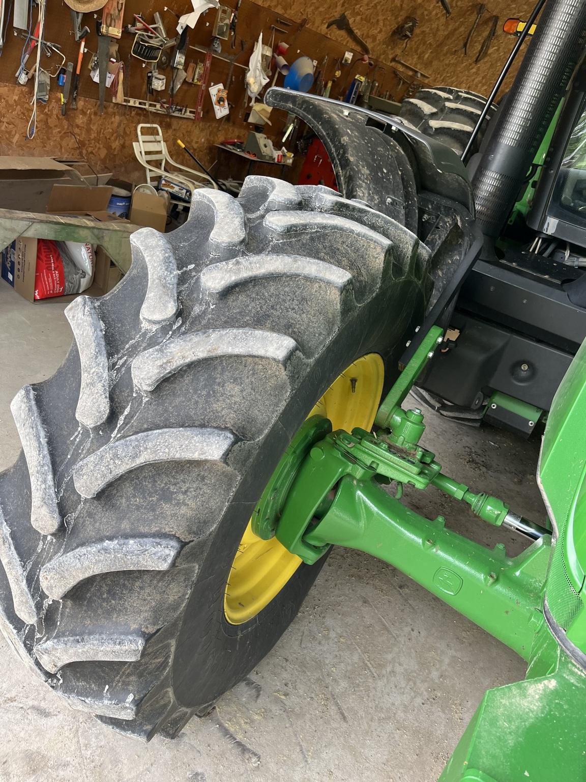 2013 John Deere 6190R Image