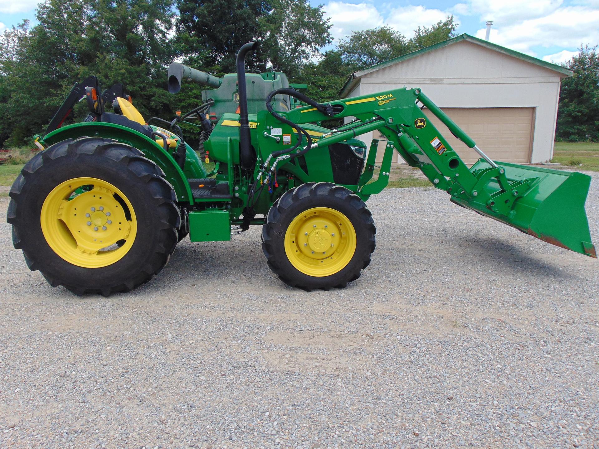 2022 John Deere 5075E