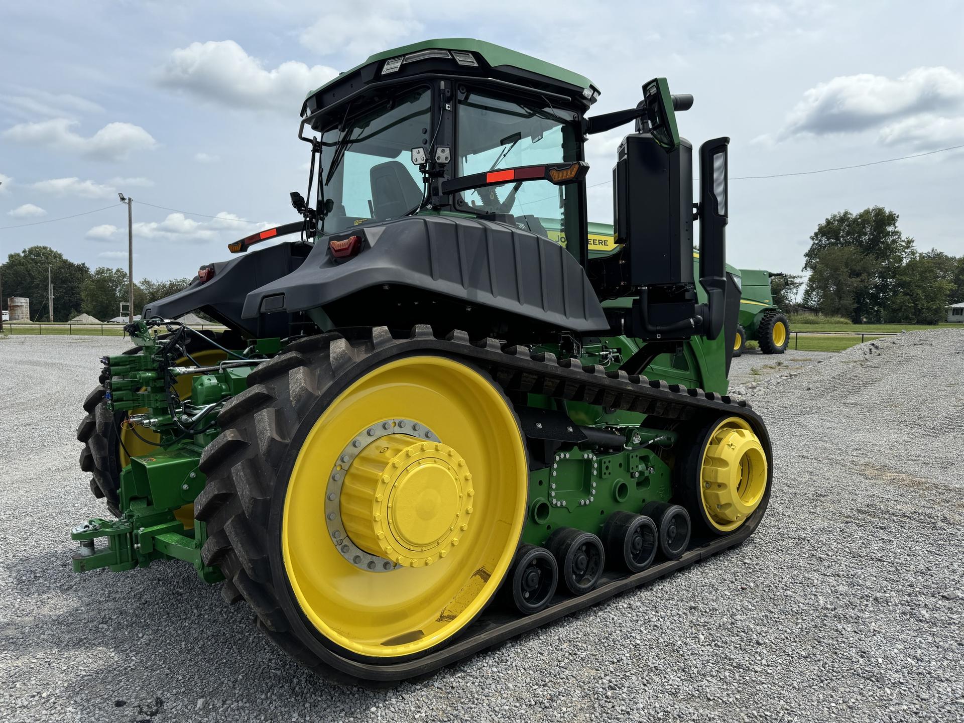 2023 John Deere 9RT 520