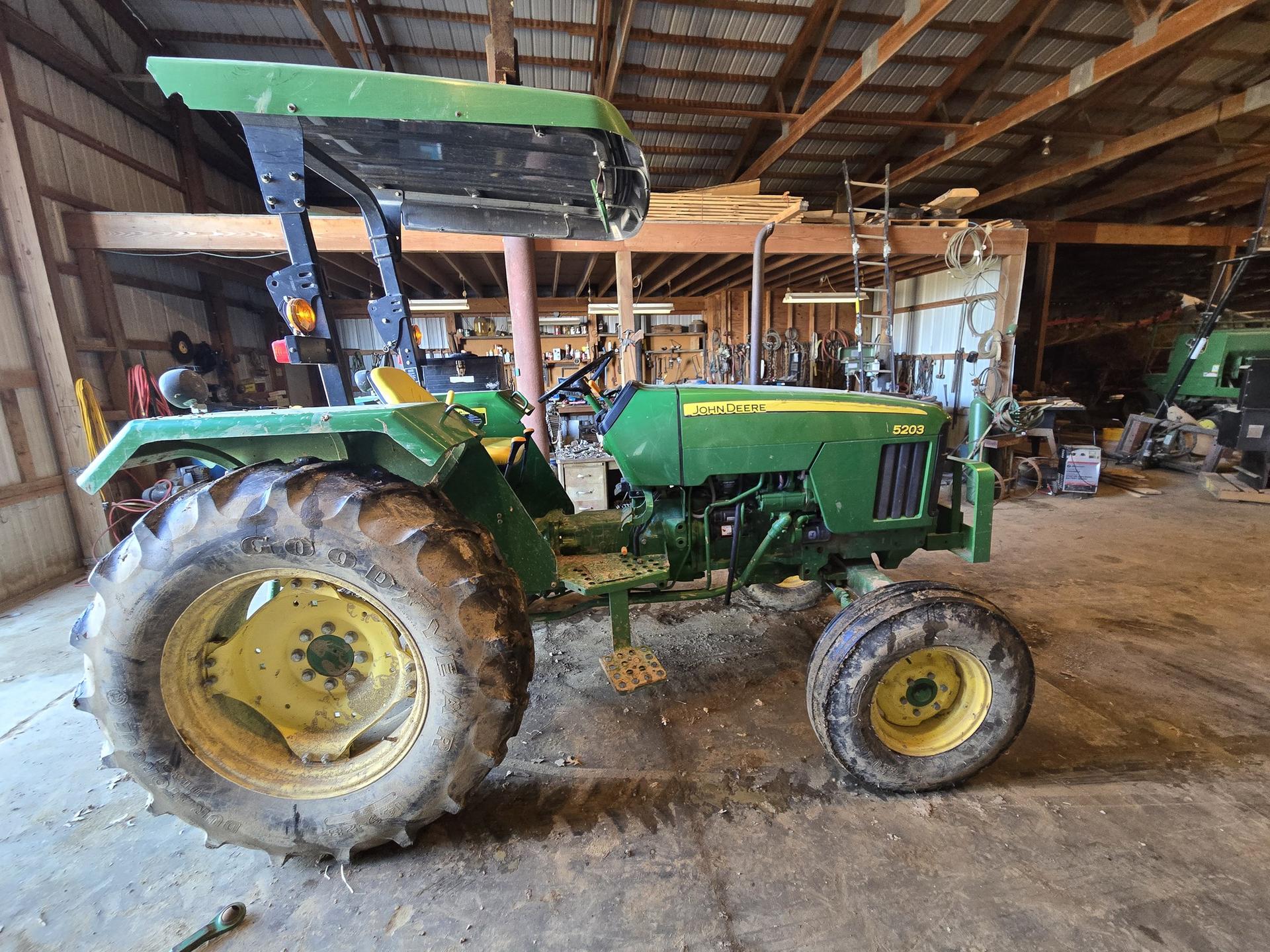 2008 John Deere 5203 Image