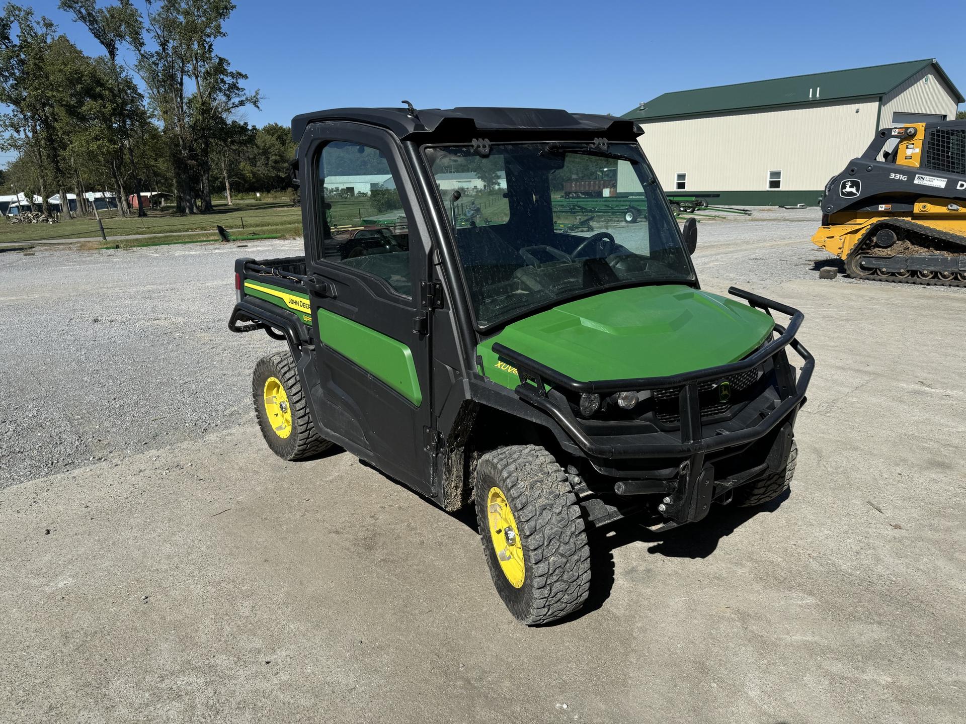 2023 John Deere XUV 835M