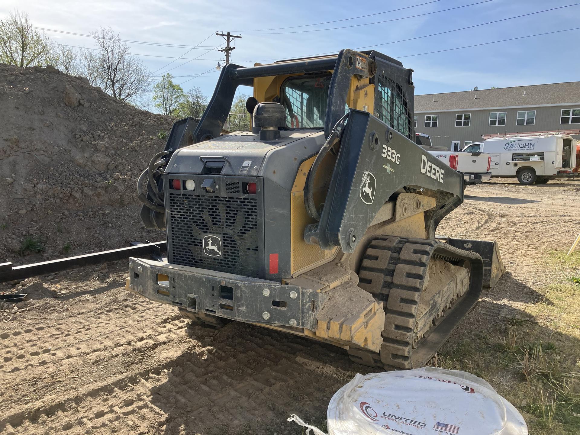 2018 John Deere 333G