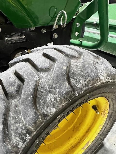 2014 John Deere 1025R