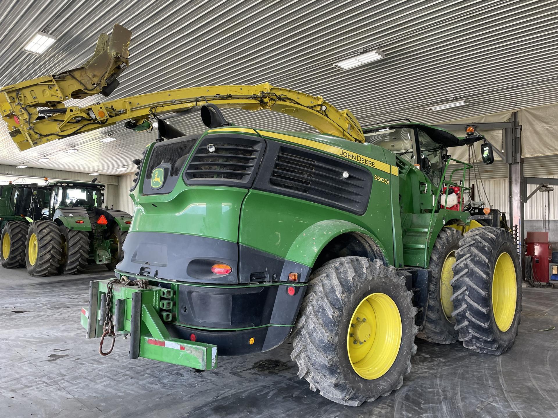 2019 John Deere 9900 Image