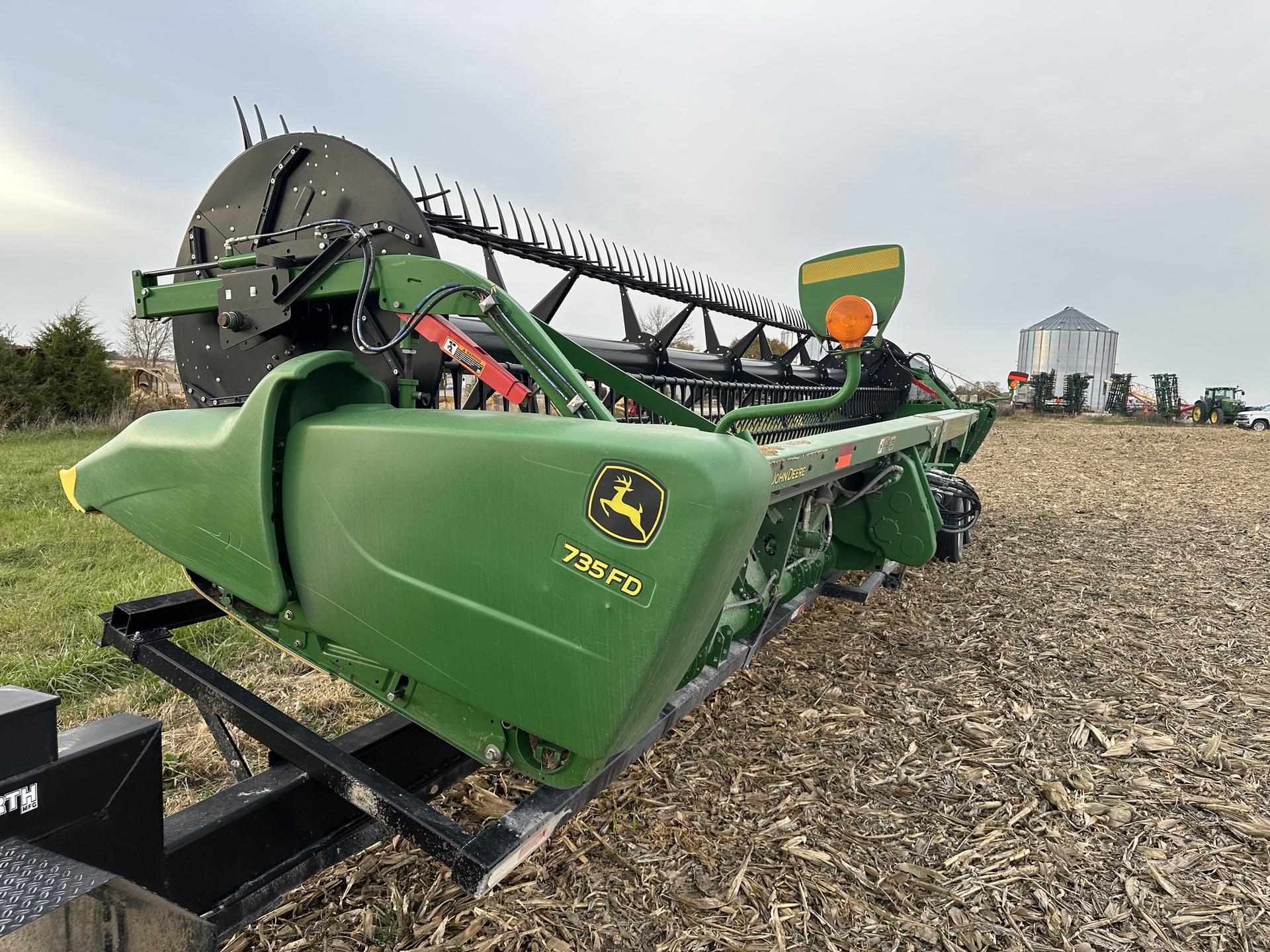 2019 John Deere 735FD