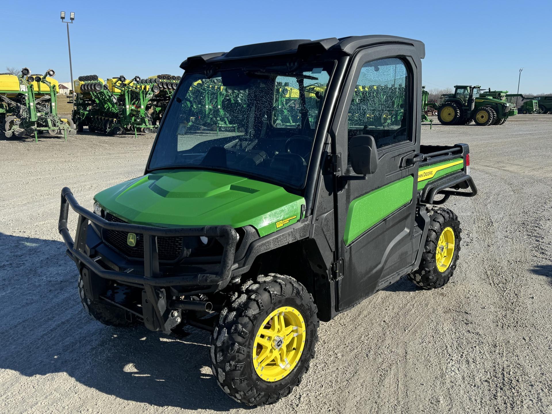 2023 John Deere XUV 835M - Sydenstricker Nobbe Partners