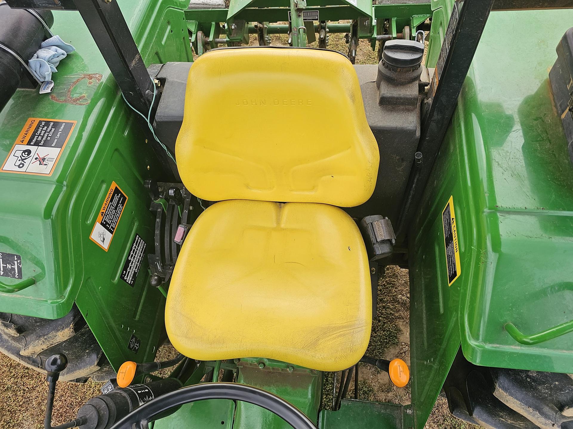 2010 John Deere 5045D