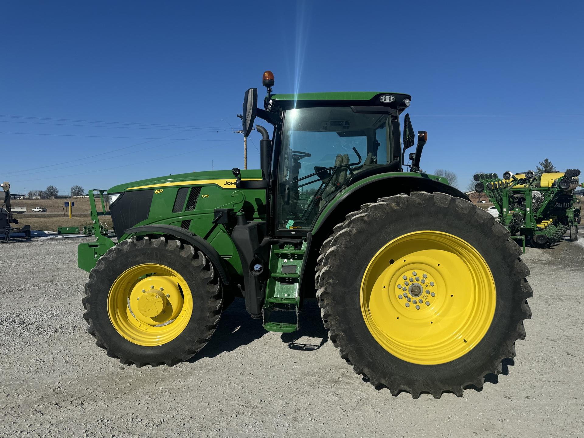 2023 John Deere 6R 175 Image