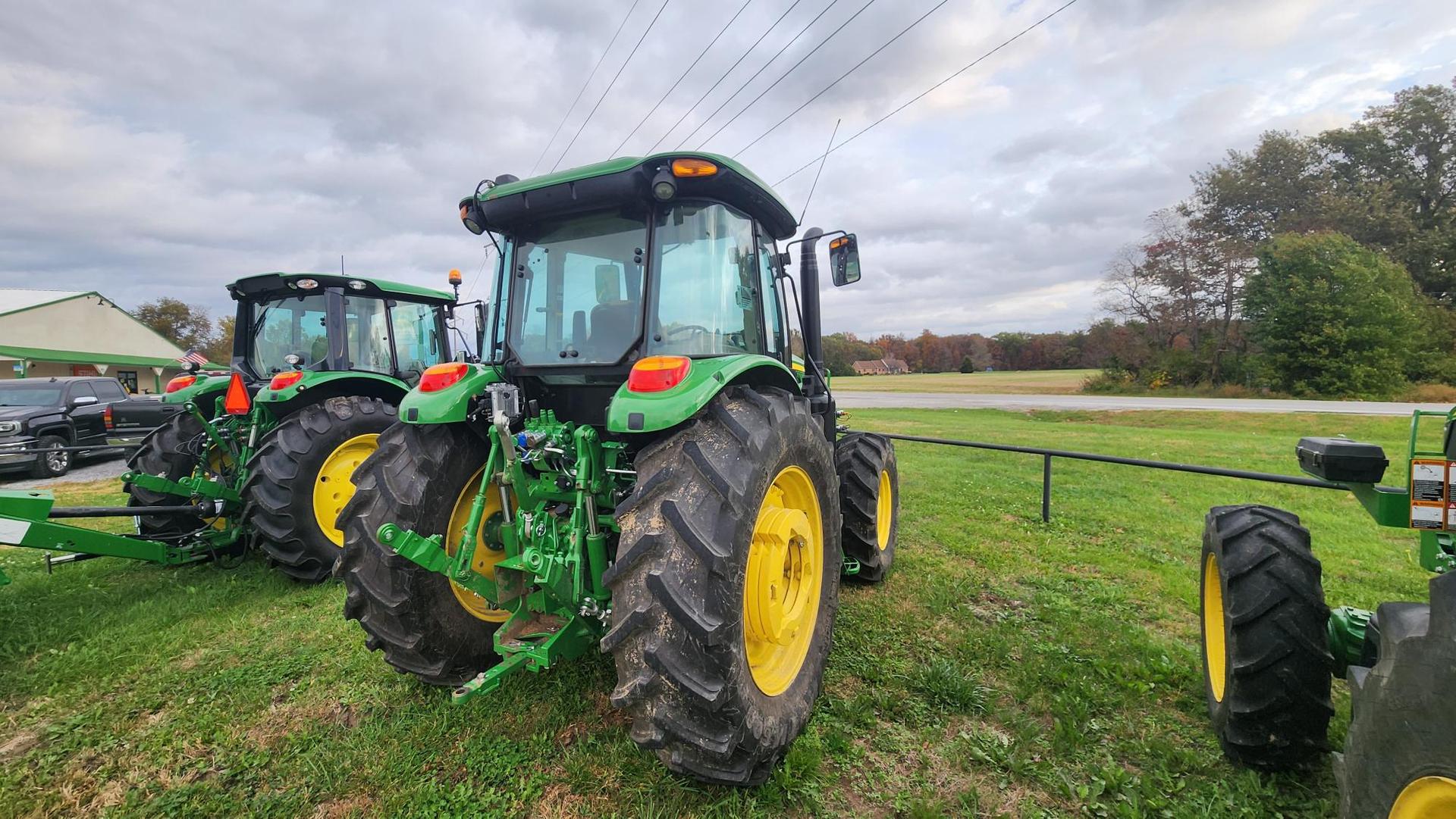 2023 John Deere 6105E