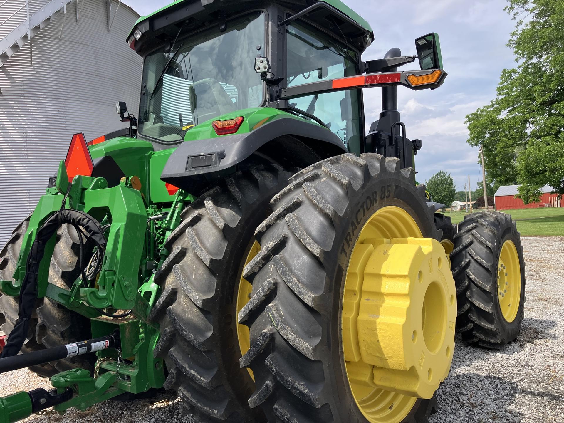 2024 John Deere 8R 340