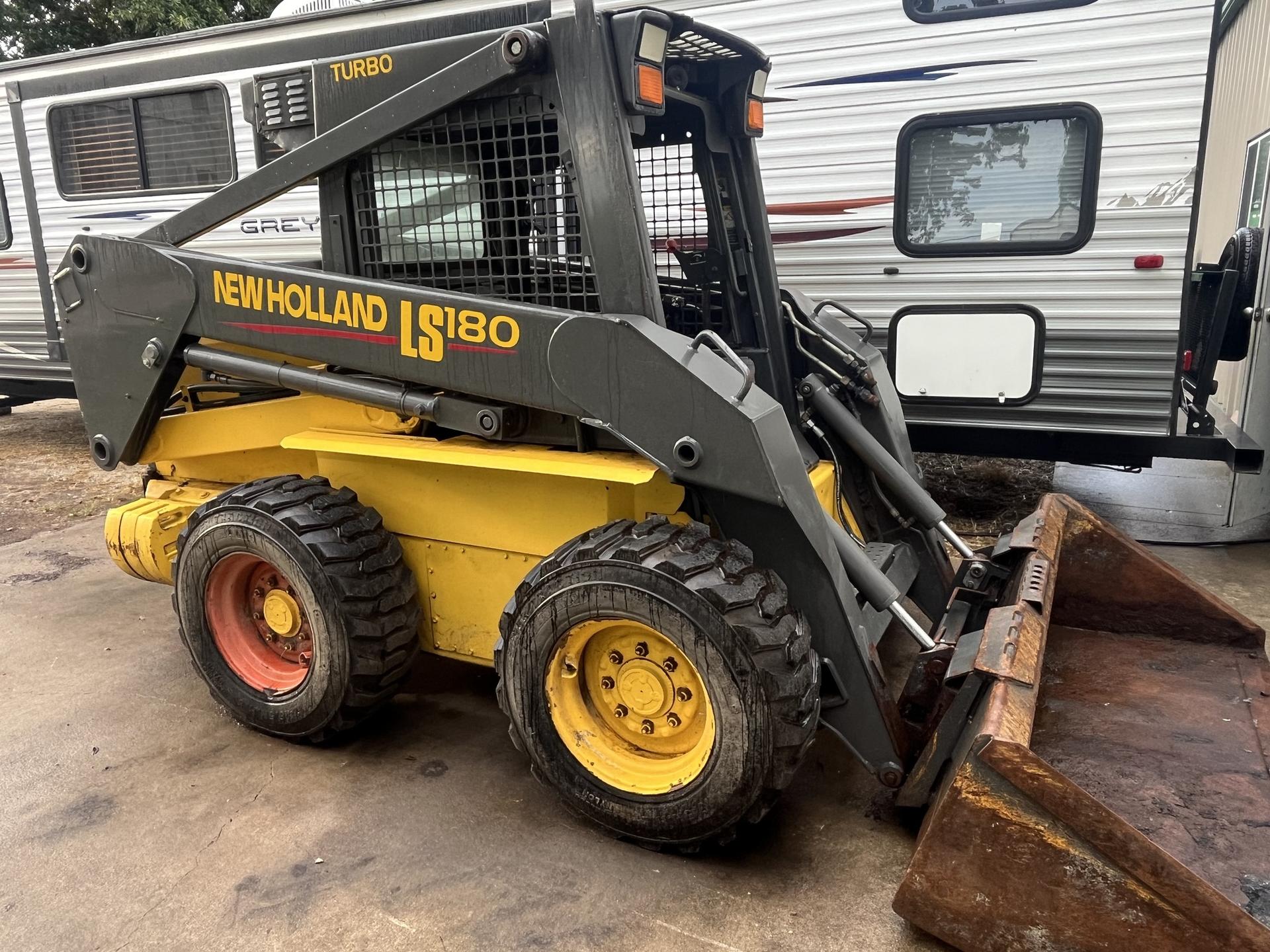 2003 New Holland LS180