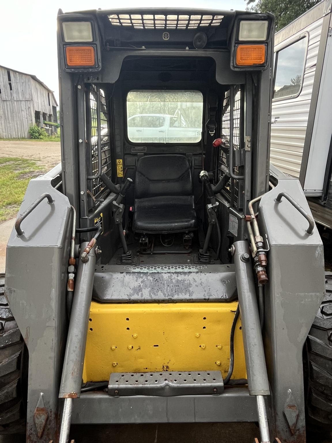 2003 New Holland LS180